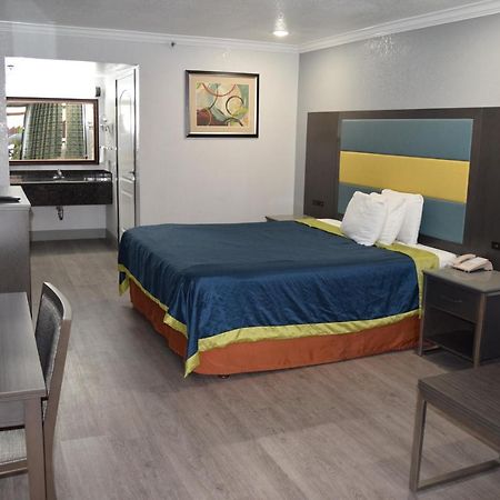 Budget Inn La Puente Εξωτερικό φωτογραφία