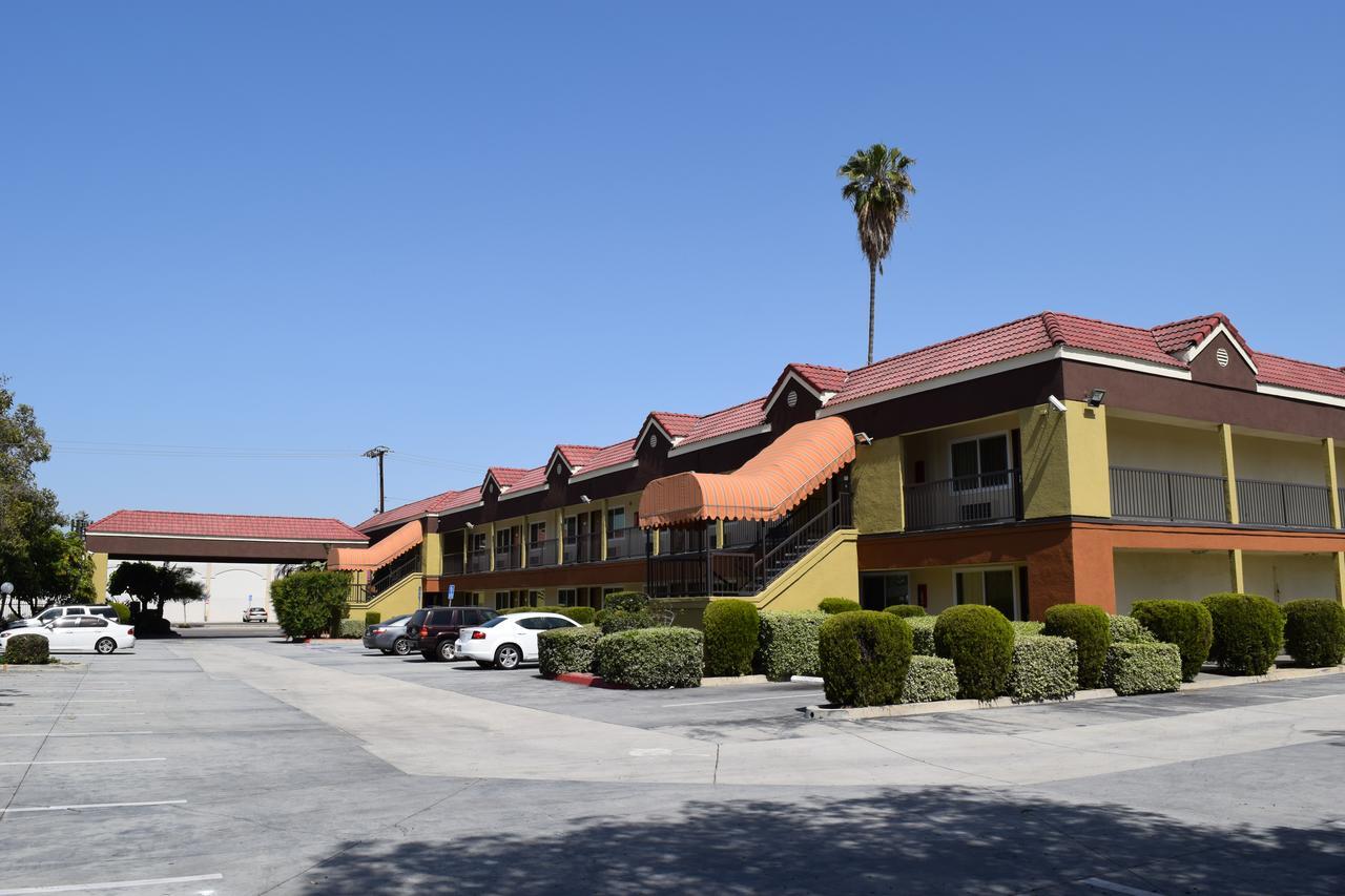 Budget Inn La Puente Εξωτερικό φωτογραφία