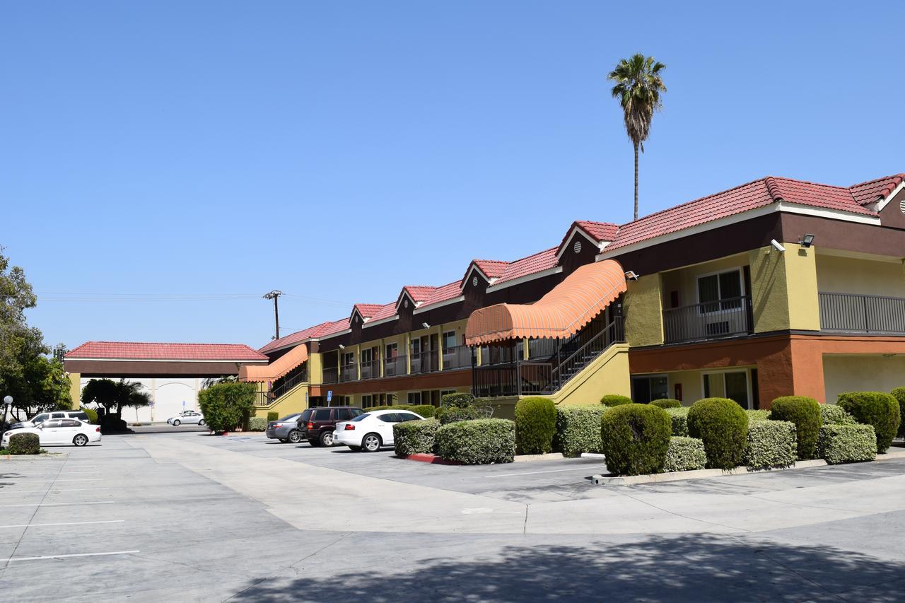 Budget Inn La Puente Εξωτερικό φωτογραφία