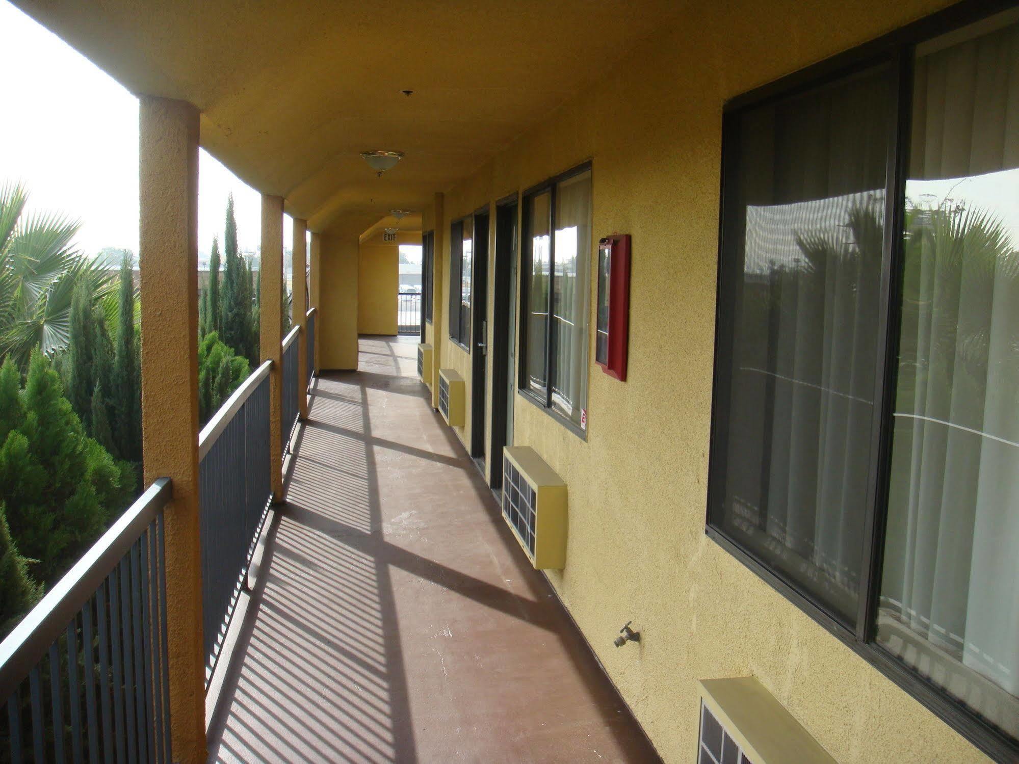 Budget Inn La Puente Εξωτερικό φωτογραφία
